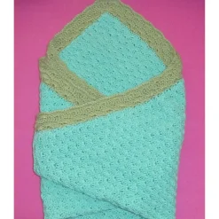 Geschenkset - Babydecke mit Spielzeug und Karte