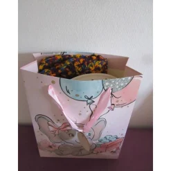 Geschenkset Geburt - Babydecke bunt mit Spielzeug