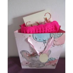 Geschenkset Geburt - Babydecke mit Spielzeug