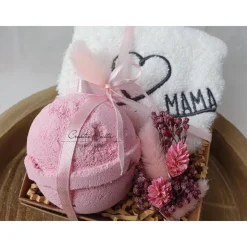 Geschenkset MAMA mit hochwertiger Badekugel Rose, Wohlfühlpaket mit Trockenblumen dekoriert