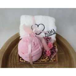 Geschenkset MAMA mit hochwertiger Badekugel Rose, Wohlfühlpaket mit Trockenblumen dekoriert