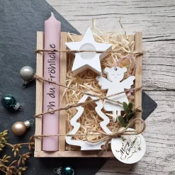 Geschenkset "Weihnachtszeit" in einer Holzbox ~ Stabkerze mit Kerzenständer ~ Deko Bäume
