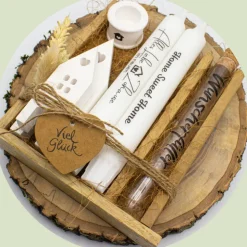 Geschenkset "Zum Einzug" in Holzbox | personalisierbar | zum Umzug | zum Einzug | Dekohaus | Kerzen | Kerzenhalt