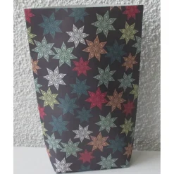 Geschenktüte Weihnachtlicher Sternenhimmel, 5 Papiertüten Weihnachten, Bodenbeutel mit farbigen Ornamentsternen