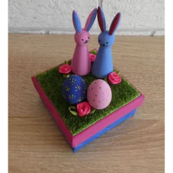 Geschenkverpackung - Ostern (Osterhasen mit Eiern und Stoffblumen)