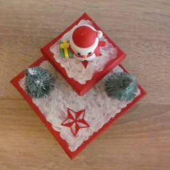 Geschenkverpackung (2 Schachteln ) mit Schneemann und Tannenbäumen