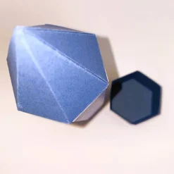 Geschenkverpackung Buntstift: Handgemachte Geschenkbox aus Karton zur Einschulung (6,2 x 22 cm)