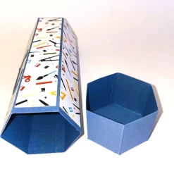 Geschenkverpackung Buntstift: Handgemachte Geschenkbox aus Karton zur Einschulung (6,2 x 22 cm)