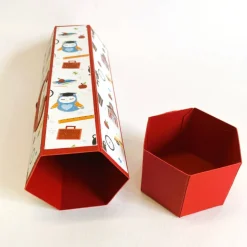 Geschenkverpackung Buntstift: Handgemachte Geschenkbox aus Karton zur Einschulung (6,2 x 22 cm)