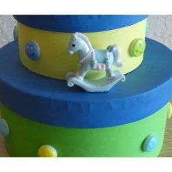 Geschenkverpackung Torte mit Eisenbahn und Schaukelpferd - blau, gelb, grün, türkis