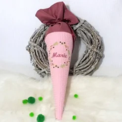 Geschwistertüte & Schultüte personalisiert – Rosa Zuckertüte mit Blumenkranz & Name bestickt