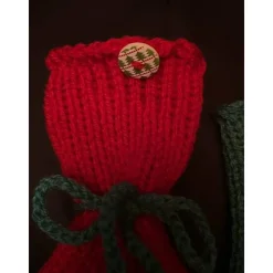 Gestrickte Socke als Verpackung für Flaschen