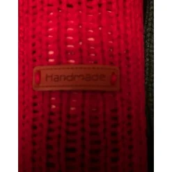 Gestrickte Socke als Verpackung für Flaschen