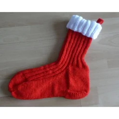 Gestrickter Nikolausstrumpf zum Befüllen und Aufhängen (rot-weiß)