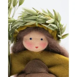 Getreidemädchen - handgefertigtes  Blumenkind - Jahreszeitentisch - Waldorf Art - Art.Nr. HE5