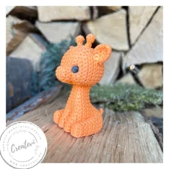 Giraffen 3D Druck in Strickoptik Charmante Dekofigur mit handgefertigtem Look für Tierliebhaber