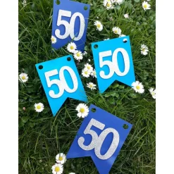 Girlande zum 50. Geburtstag in silber und blau. Handgefertigte Papierdeko, Wimpel, Wimpelkette, Glitzer Silber.