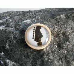 Gitarre Rock   Holzbrosche rund mit Glascabochon hell oder schwarz