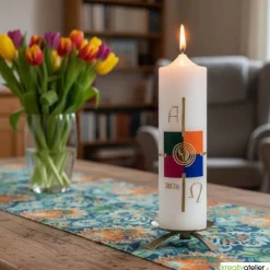 Glanz der Auferstehung – Handverzierte Osterkerze mit Kreuz, Sonne, Kachel-Motiven & Alpha/Omega