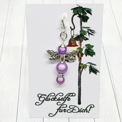 Glücksbringer Funkelelfe silberfarben lila – zauberhafter Anhänger mit 3D Perlen & Strass