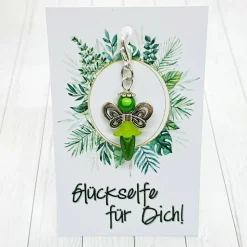 Glücksbringer Schmetterlingselfe silberfarben/grün – Zauberhafter Anhänger mit 3D-Perlen