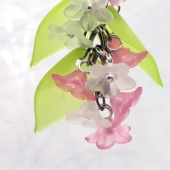 Glücksbringer Taschenbaumler „Zarte Blumen“ rosa – Verspielter Anhänger mit Blüten & Blättchen