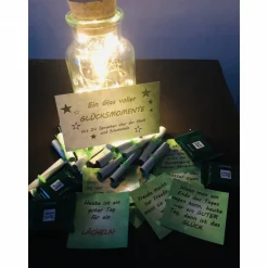 Glücksglas, Sprücheglas, Freundschaftsgeschenk - Dekoglas mit 24 Sprüchen und mit Beleuchtung