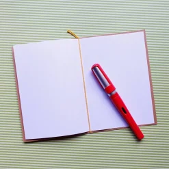 Glückwunschkarte Geldgeschenk Schulanfang mit gehäkeltem Schulkind mit Wunschtext