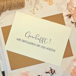 Glückwunschkarte Geschafft! – Edle Abschlusskarte für Abitur, Führerschein, Studium oder Ausbildung mit Umschlag