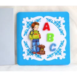 Glückwunschkarte zum Schulanfang blau-hellblau, Junge mit Filzbuchstaben ABC (9)