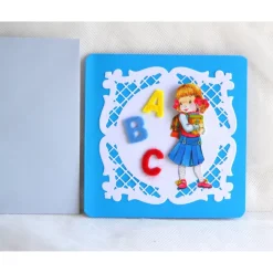 Glückwunschkarte zum Schulanfang blau-hellblau, Mädchen mit Filzbuchstaben ABC (8)