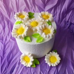 Gänseblümchen aus Fondant als Tortendekoration für Motivtorten, TortenDekor