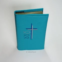 Gotteslob Filzhülle, türkis, bestickt mit 2 Kreuzen und 3 Fischen