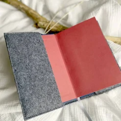 Gotteslob-Hülle aus Filz *Kreuz & Fische* | personalisiert mit Namen | mehrere Farben