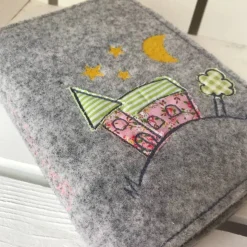 Gotteslobhülle aus Wollfilz - Gotteslobeinband - Schutzhülle für das Gotteslob - Personalisierbar -