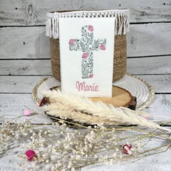 Gotteslobhülle beige Kreuz mit Blumen Gebetbuchhülle Filz personalisiert