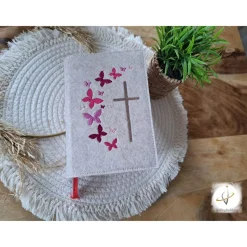 Gotteslobhülle Filz  Kommunion 2025 personalisierbar Schmetterlinge pink 