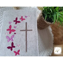 Gotteslobhülle Filz  Kommunion 2025 personalisierbar Schmetterlinge pink 