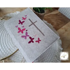 Gotteslobhülle Filz  Kommunion 2025 personalisierbar Schmetterlinge pink 