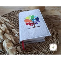 Gotteslobhülle Filz  Kommunion 2025 personalisierbar Regenbogen "Kommt her und esst!"