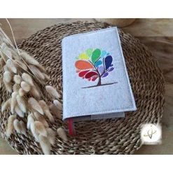 Gotteslobhülle Filz  Kommunion 2025 personalisierbar Regenbogen 