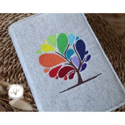 Gotteslobhülle Filz  Kommunion 2025 personalisierbar Regenbogen 