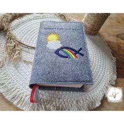 Gotteslobhülle Filz  Kommunion 2025 personalisierbar Jesus mit Kindern "Kommt her und esst!" Einband Kommunion