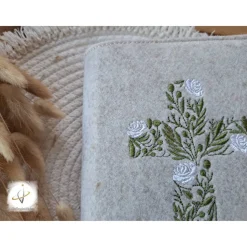 Gotteslobhülle Filz  Kommunion 2025 personalisierbar Regenbogen 