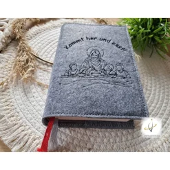 Gotteslobhülle Filz  Kommunion 2025 personalisierbar Jesus mit Kindern "Kommt her und esst!" Einband