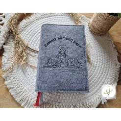 Gotteslobhülle Filz  Kommunion 2025 personalisierbar Jesus mit Kindern 