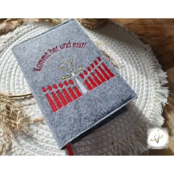 Gotteslobhülle Filz  Kommunion 2025 personalisierbar Jesus mit Kindern rot 