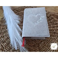 Gotteslobhülle Filz Kommunion 2025 personalisierbar Herz Schmetterlinge 