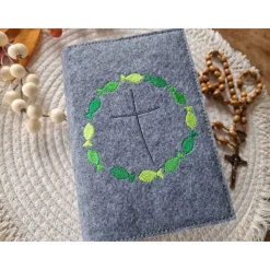 Gotteslobhülle Filz Kommunion 2025 kommt her und esst! personalisierbar Einband Handgemachte Filzhülle Fische grün