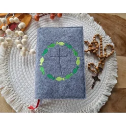 Gotteslobhülle Filz Kommunion 2025 kommt her und esst! personalisierbar Einband Handgemachte Filzhülle Fische grün